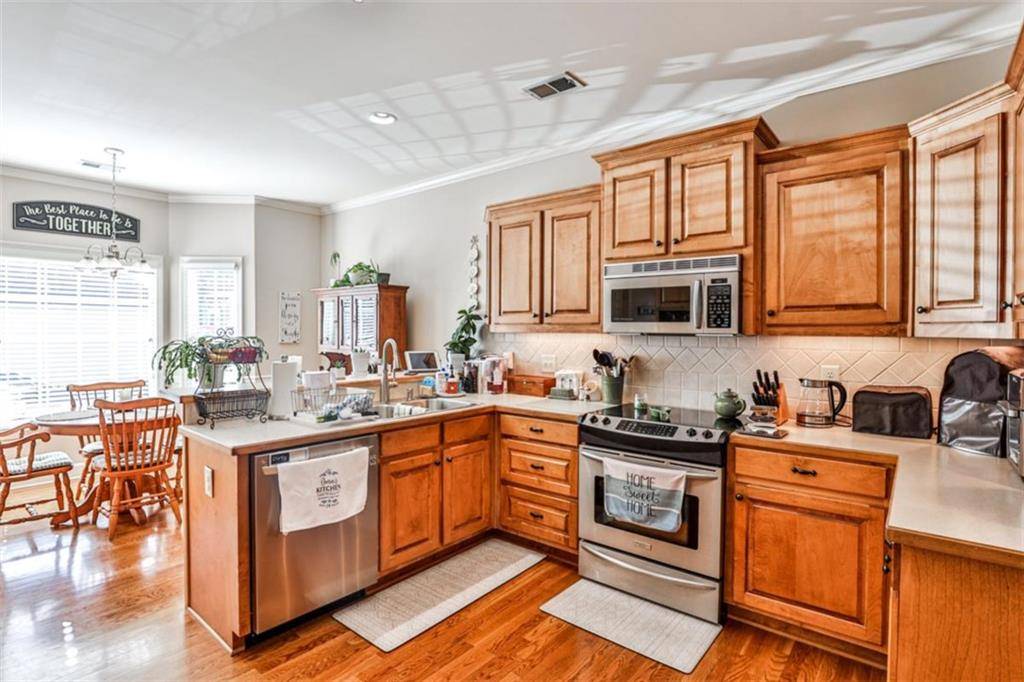 Loganville, GA 30052,1137 Maple Creek RDG