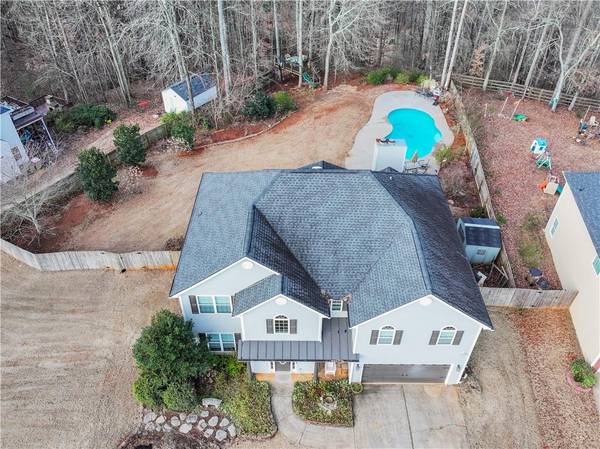 5703 Calm Valley PT, Flowery Branch, GA 30542