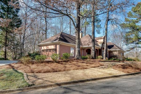 1865 Berkeley Mews NE, Atlanta, GA 30329