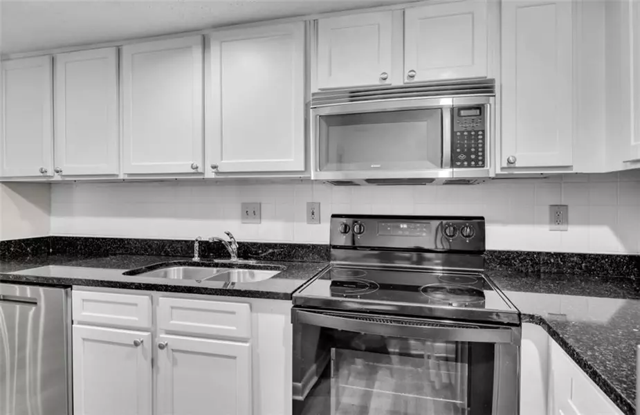 6900 Roswell RD #Q10, Atlanta, GA 30328