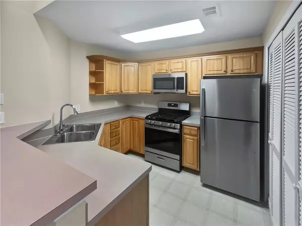 Stone Mountain, GA 30083,1394 Orchard Park DR