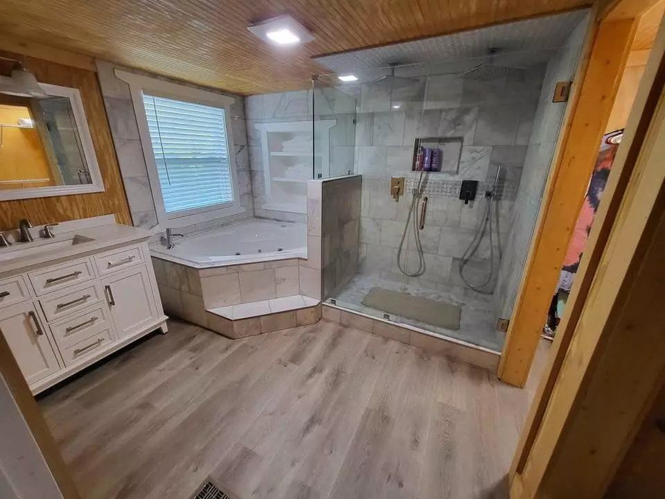Hiawassee, GA 30546,325 Scataway RD