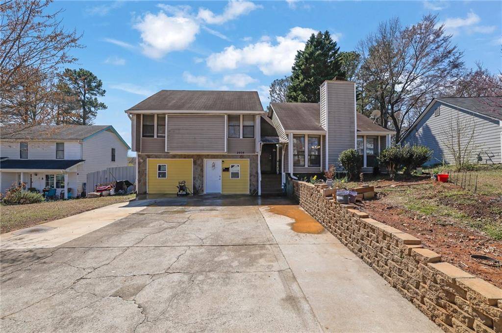 2934 Clipper CT, Lawrenceville, GA 30044