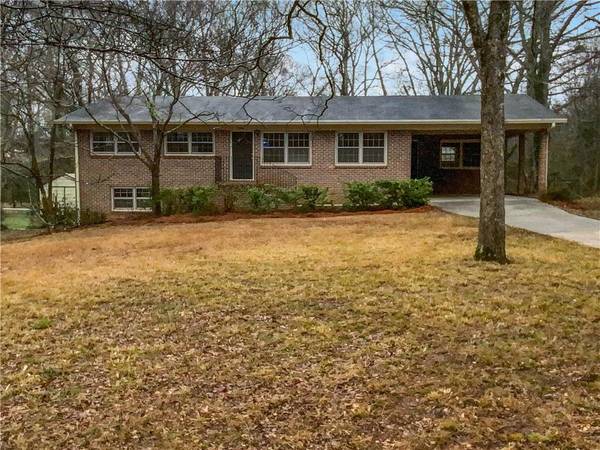 2046 Lewis DR, Griffin, GA 30223