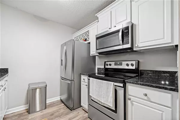 Atlanta, GA 30305,3655 Habersham RD NE #B129