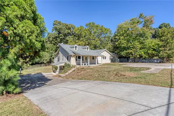 Sugar Hill, GA 30518,646 Old Cumming RD
