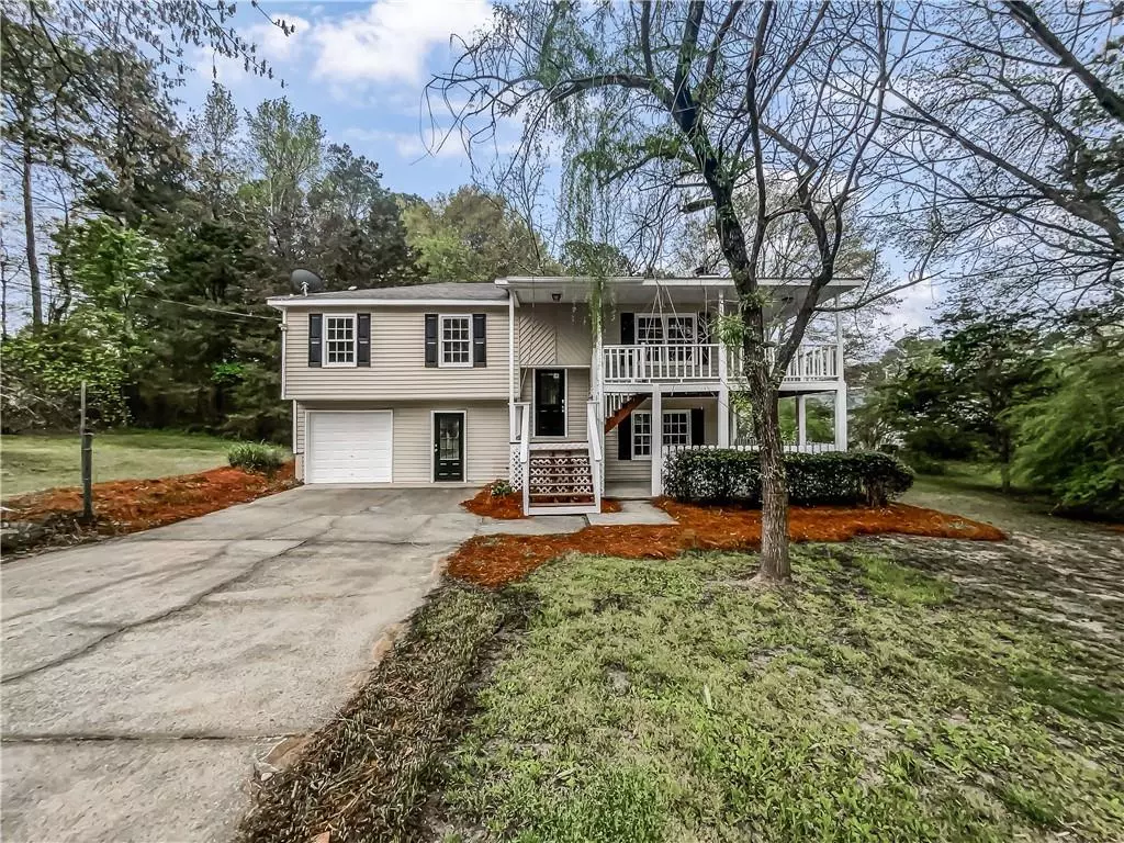 Loganville, GA 30052,3783 Red Rose CT