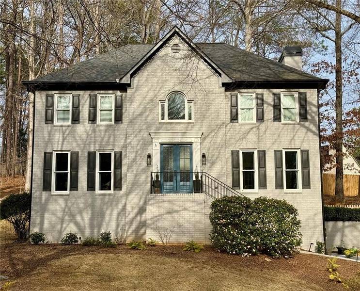 330 Highlands TRCE, Roswell, GA 30075