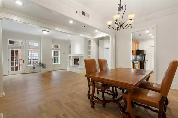 Atlanta, GA 30309,77 Peachtree PL NE #402