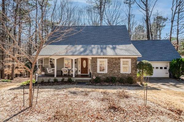 122 Little Ridge RD, Berkeley Lake, GA 30096