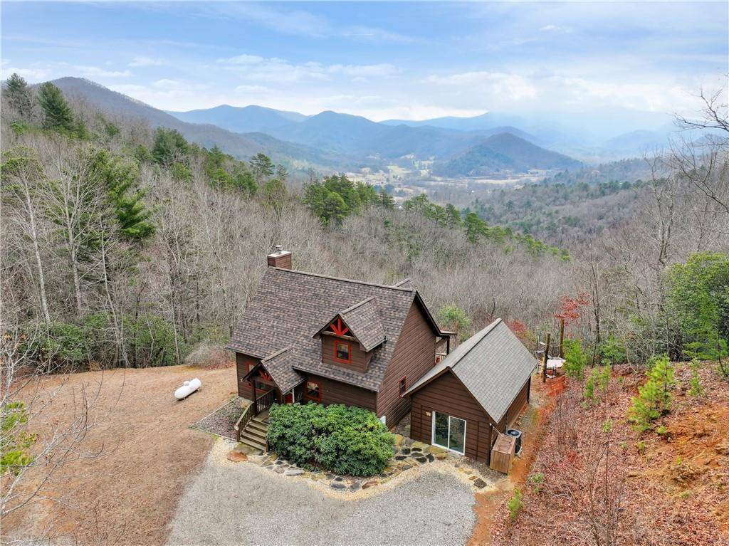 1302 Tipton HTS, Hiawassee, GA 30546