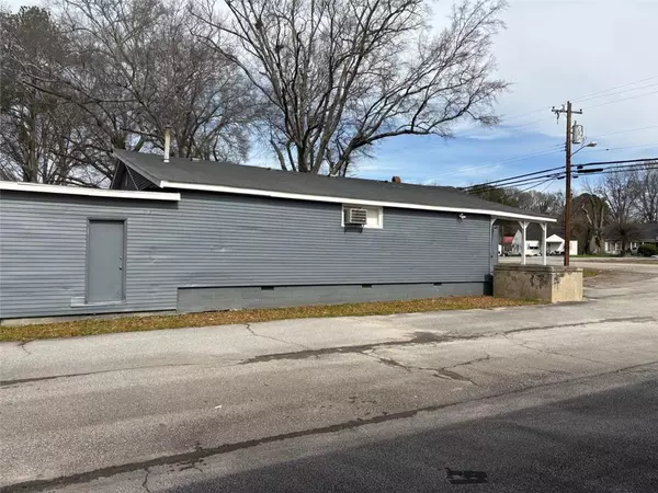 Monroe, GA 30655,1304 S Broad ST