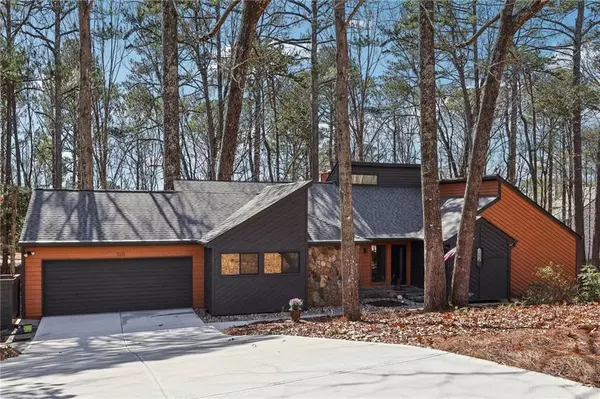 320 Spyglass BLF, Alpharetta, GA 30022