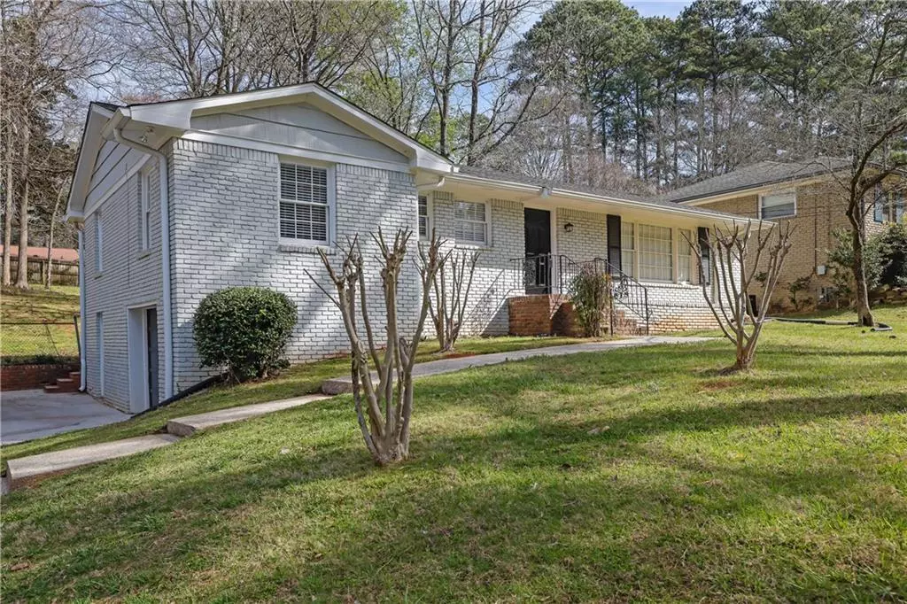 Stone Mountain, GA 30083,3532 Dial DR