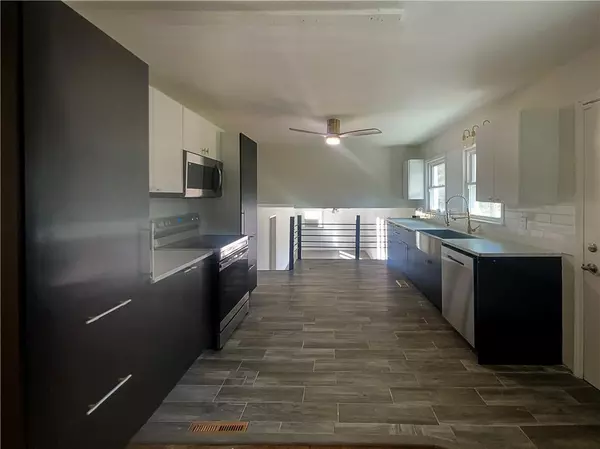 Decatur, GA 30032,1376 Cornwall RD
