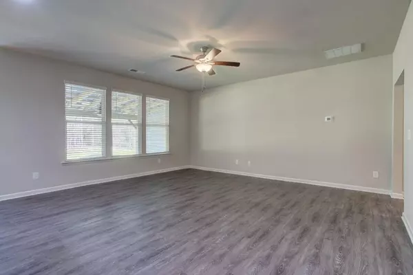 Statham, GA 30666,75 Donnie WAY