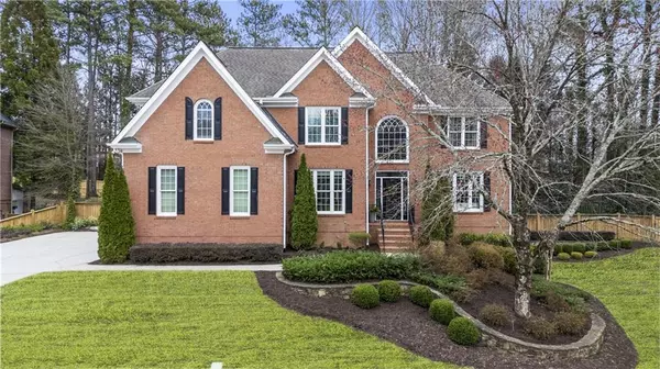 832 Forest Path LN, Alpharetta, GA 30022