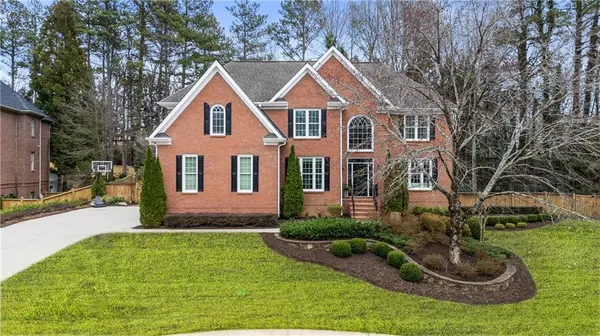 832 Forest Path LN, Alpharetta, GA 30022