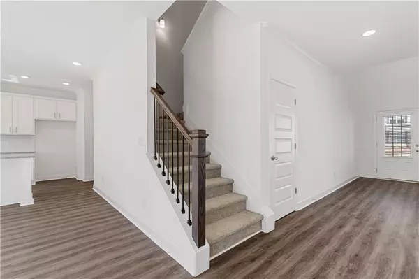 Flowery Branch, GA 30542,7317 Yewtree DR