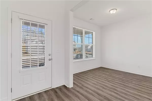 Flowery Branch, GA 30542,7317 Yewtree DR