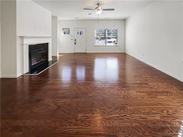 Atlanta, GA 30331,807 Ambient WAY SW