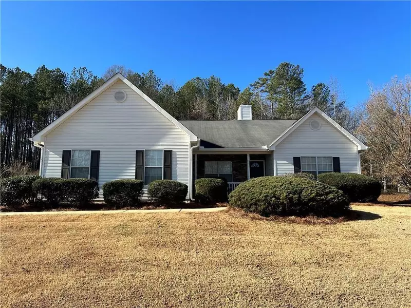 35 Hidden Brook LN, Newnan, GA 30265