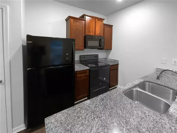 Atlanta, GA 30344,1112 Highwood LN