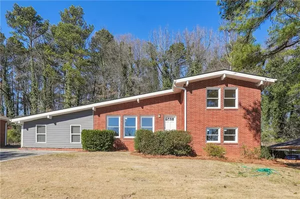 3035 Mclendon CIR NW, Atlanta, GA 30318
