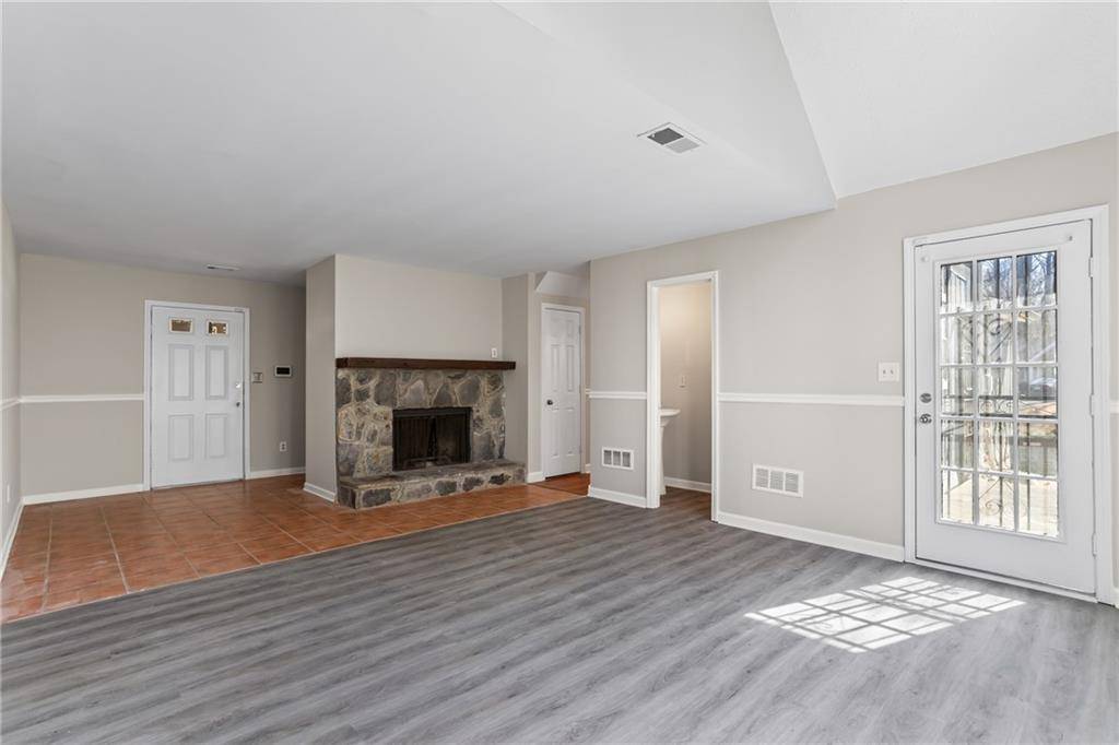 Stone Mountain, GA 30088,801 Hemingway RD