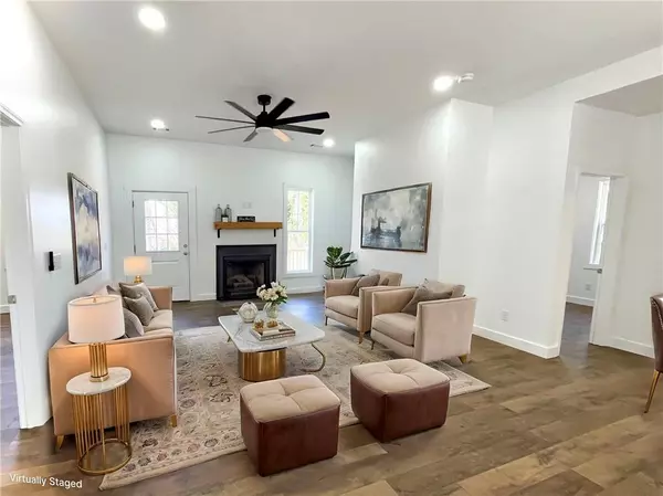 Cornelia, GA 30531,175 Hillcrest ST
