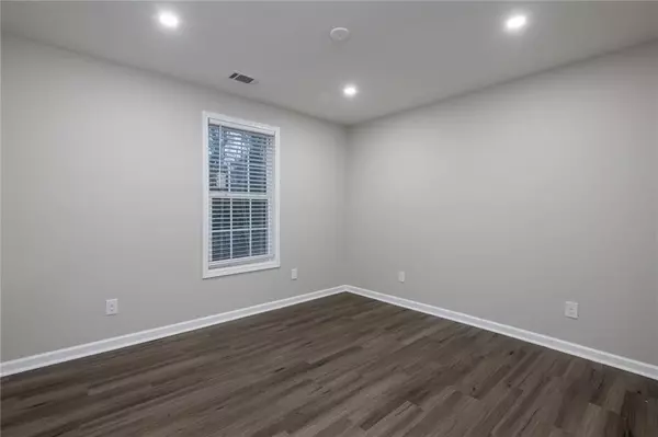 Atlanta, GA 30337,1861 Lyle AVE #3