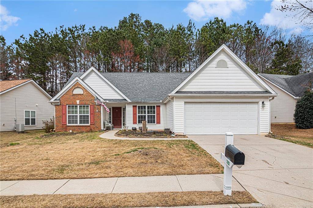 393 Hunterian PL, Newnan, GA 30265