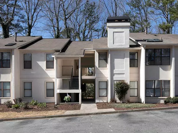 2015 Huntingdon Chase, Atlanta, GA 30350