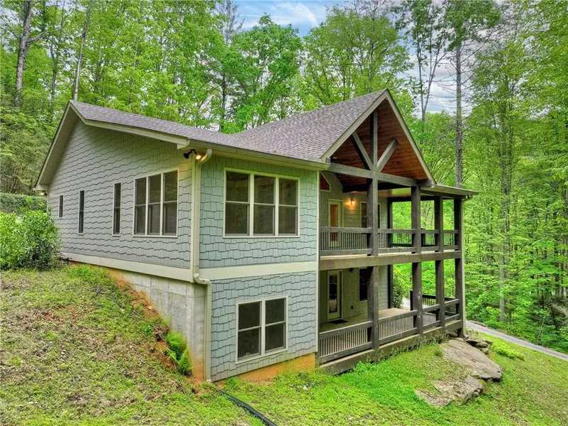 658 Dover Falls TRL, Ellijay, GA 30540