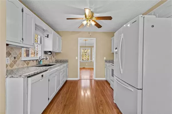 Acworth, GA 30101,6165 Picketts RDG NW