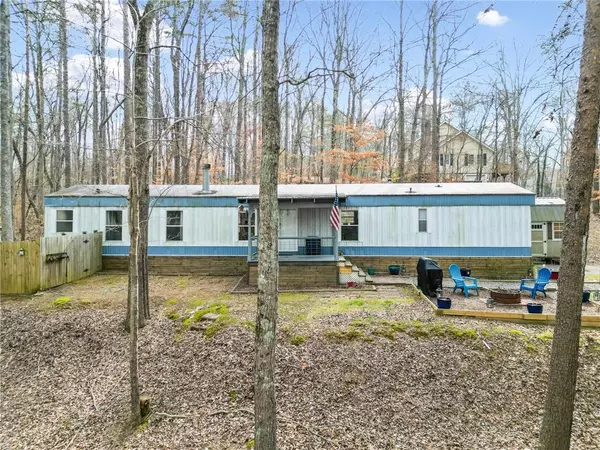 Talking Rock, GA 30175,800 Twin Mountain Lake CIR