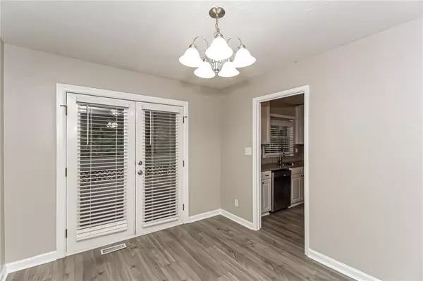 Smyrna, GA 30080,3390 Navaho TRL SE