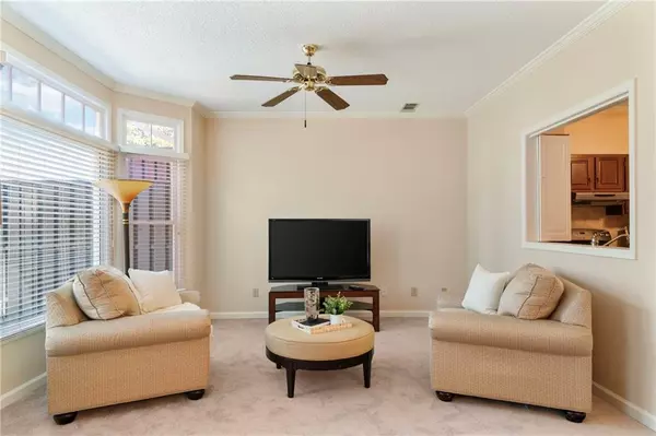 312 River Glen DR, Roswell, GA 30075