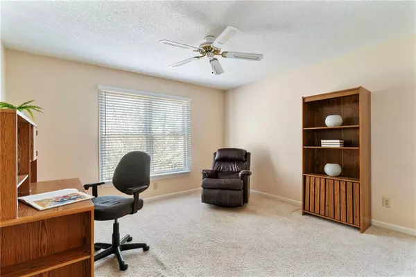 312 River Glen DR, Roswell, GA 30075