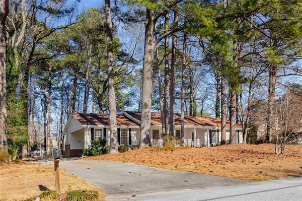 2694 Hickory Valley DR, Snellville, GA 30078