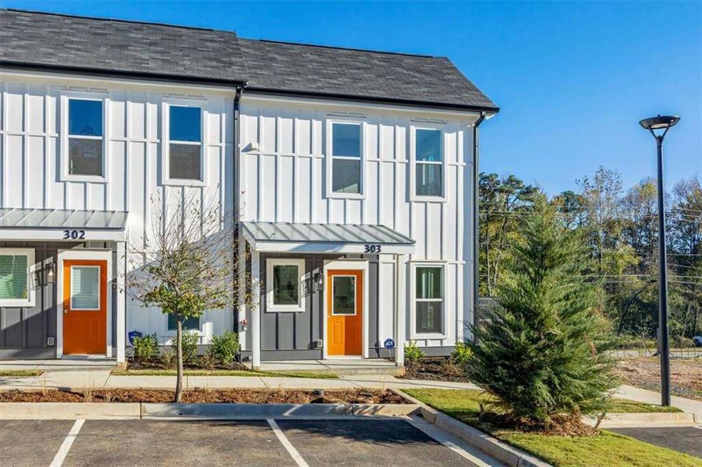 697 Fayetteville RD ##303, Atlanta, GA 30316