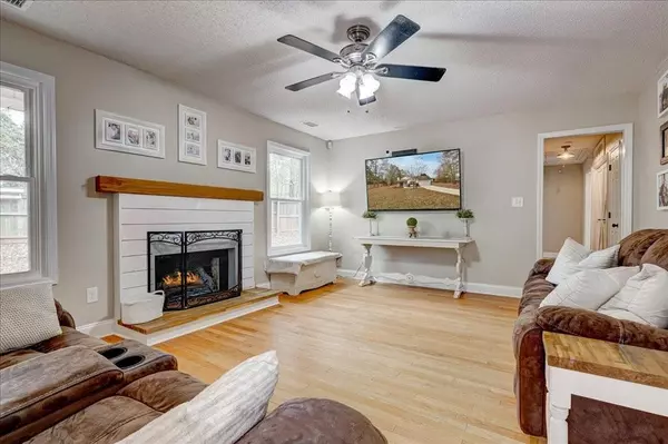 Locust Grove, GA 30248,504 Leguin Mill RD