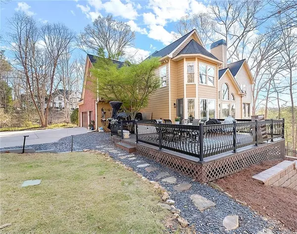 650 Vinings Estates DR SE, Mableton, GA 30126