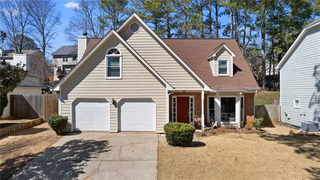 9045 Club River DR, Roswell, GA 30076