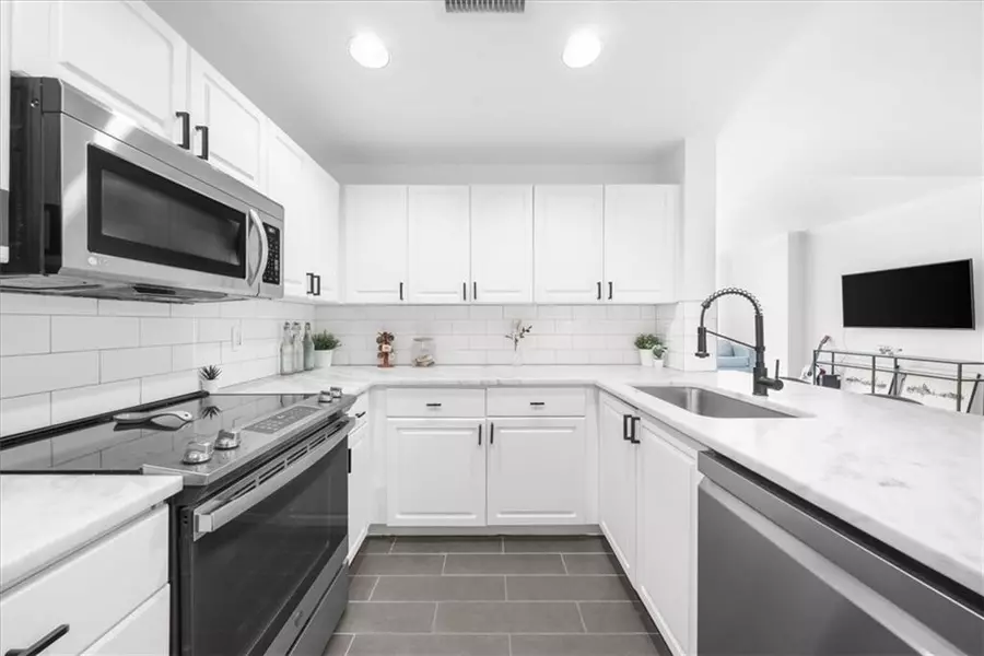 3475 Oak Valley RD NE #410, Atlanta, GA 30326
