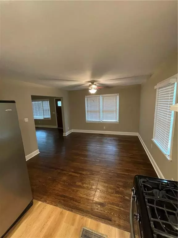 Atlanta, GA 30324,1166 Shepherds LN NE