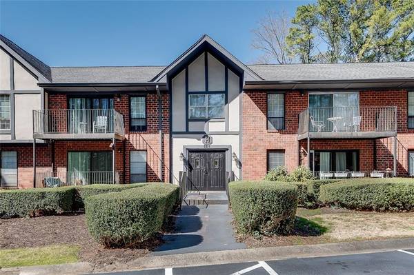 6851 Roswell RD #H1, Sandy Springs, GA 30328