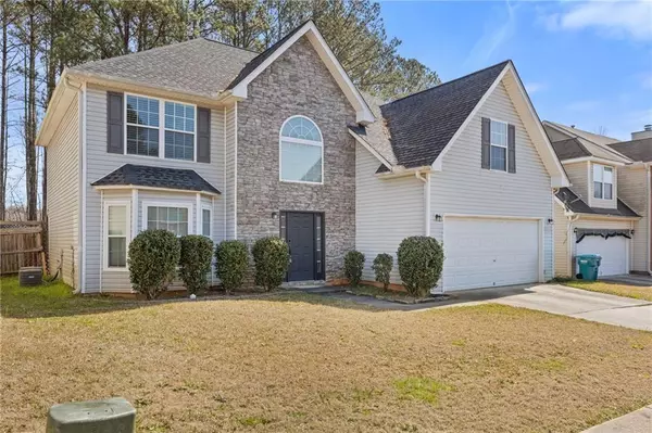 1116 Oak Hollow LN, Hampton, GA 30228