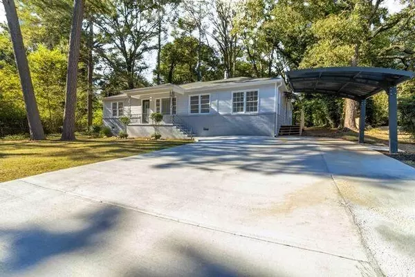 1652 Pine CIR, Austell, GA 30168