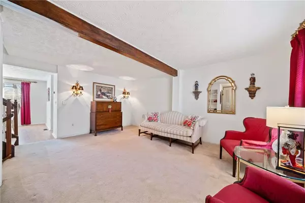 Roswell, GA 30076,288 ROSWELL COMMONS CIR